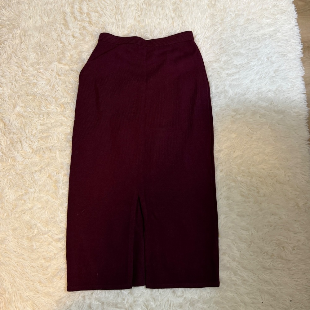 St John Collection Santana Knit Maxi Skirt Womens 6 Burgundy Slit Classic Career - Picture 5 of 7